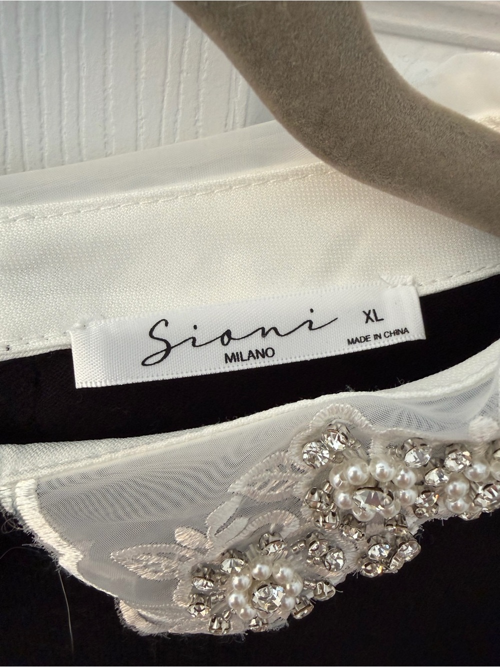 Sioni Black Sweater with White Embellished Lace Collar - Picture 2 of 3